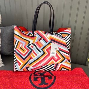 NWT Tory Burch Kerrington Cut Out T Print Tote @